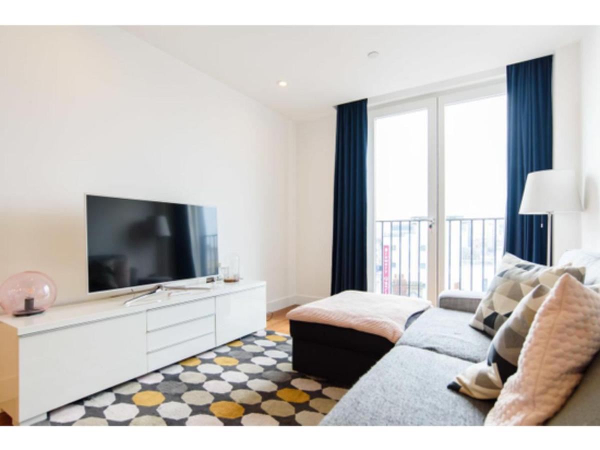 The Most Central Apartment In Cardiff Kültér fotó